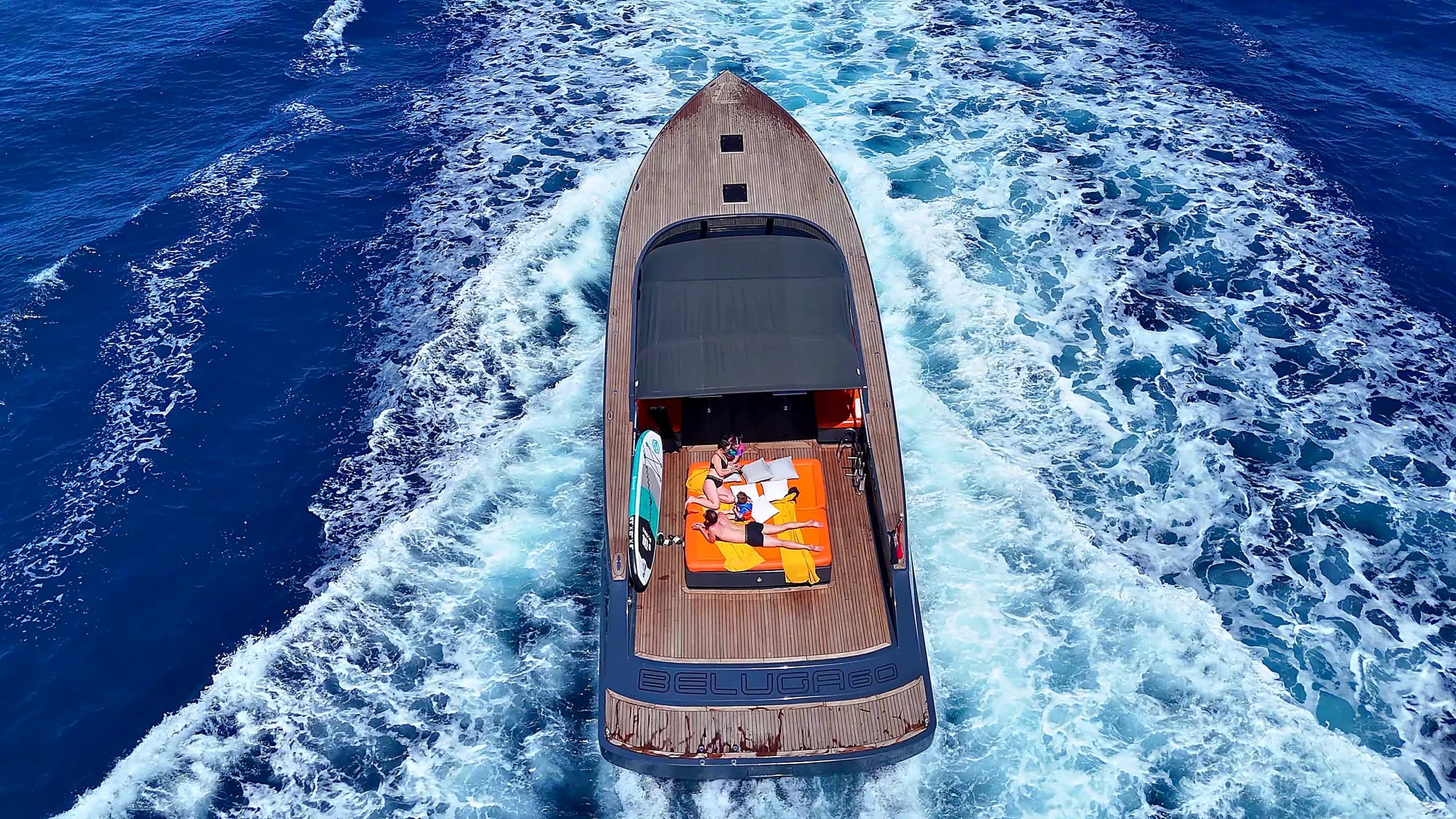 State-of-the-art navigation bridge and cockpit helm on Beluga 60