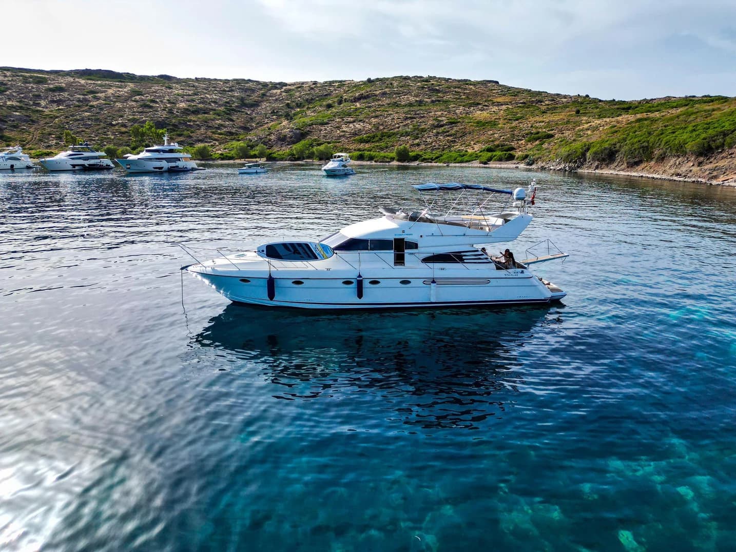 Bodrum 18m Lüks Motoryat - Fotoğraf 11