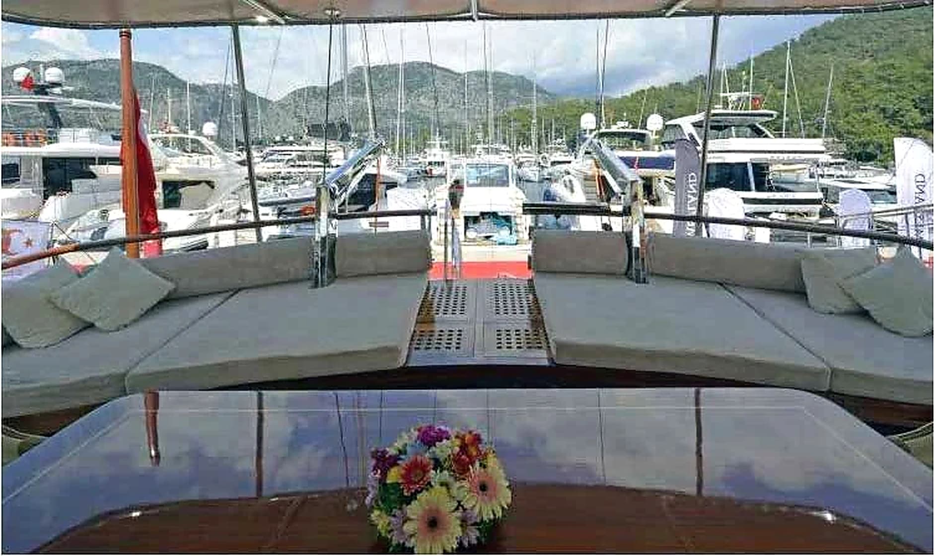 Carpe Diem Coral 24m Lüks Gulet - Fotoğraf 01