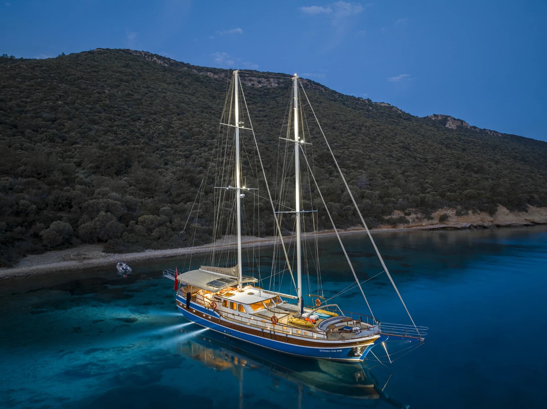 Front Bow Seating Lounge for Sunset Cocktails and Cruising on Gözdem The One