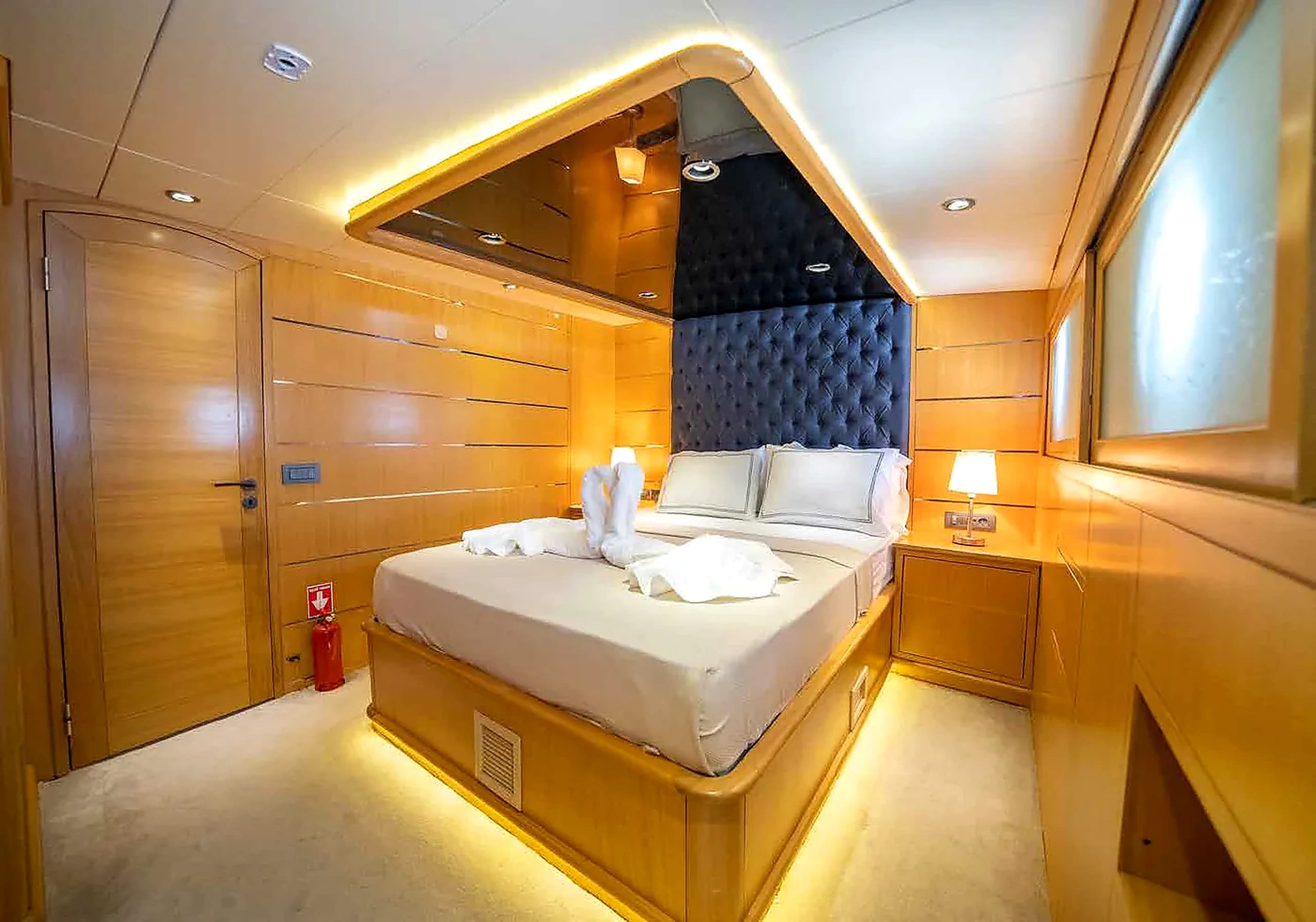 Guest cabin on the Let's Dance gulet