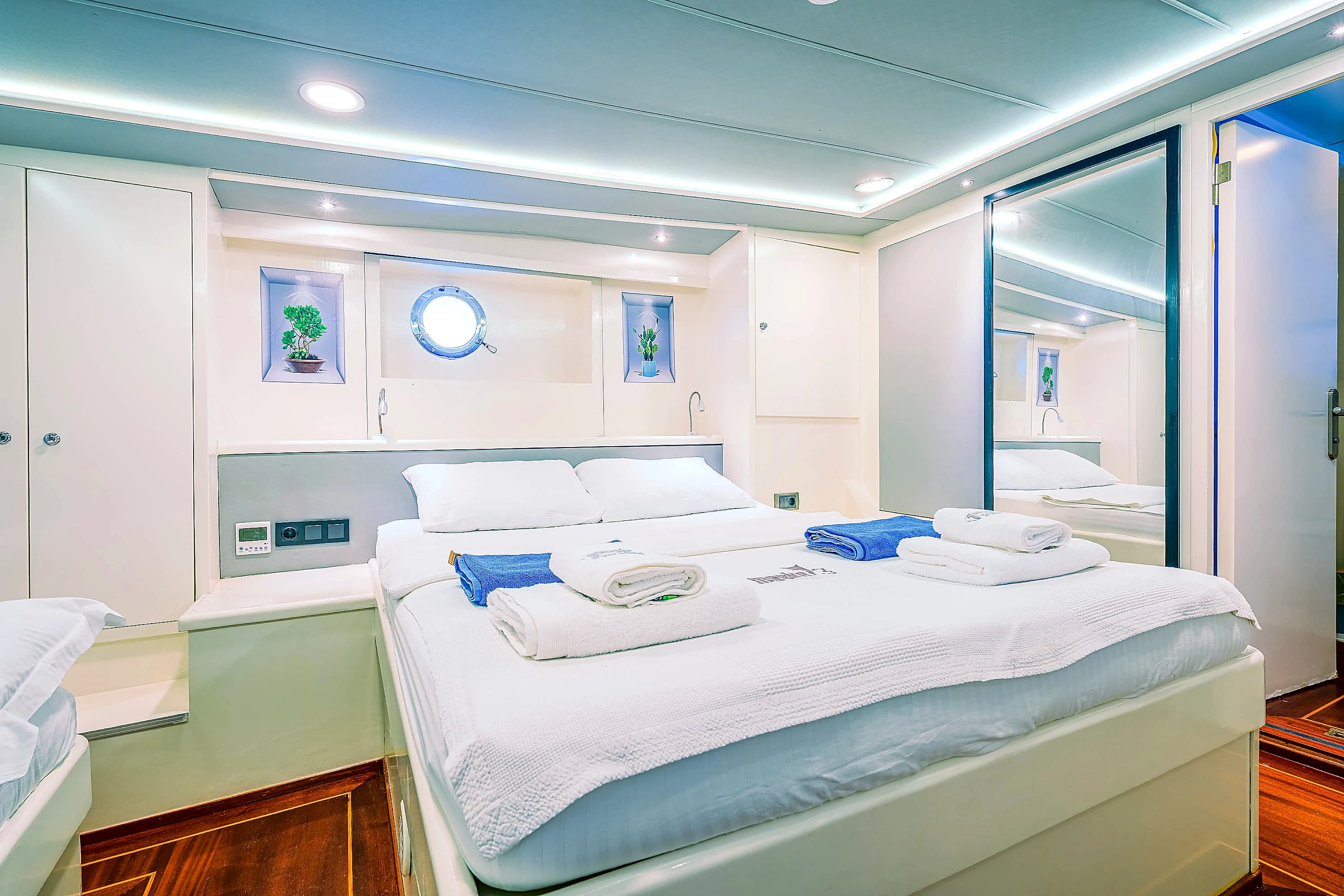 Maske 3 20m Modern Trawler Motor Yacht - Fotoğraf 01