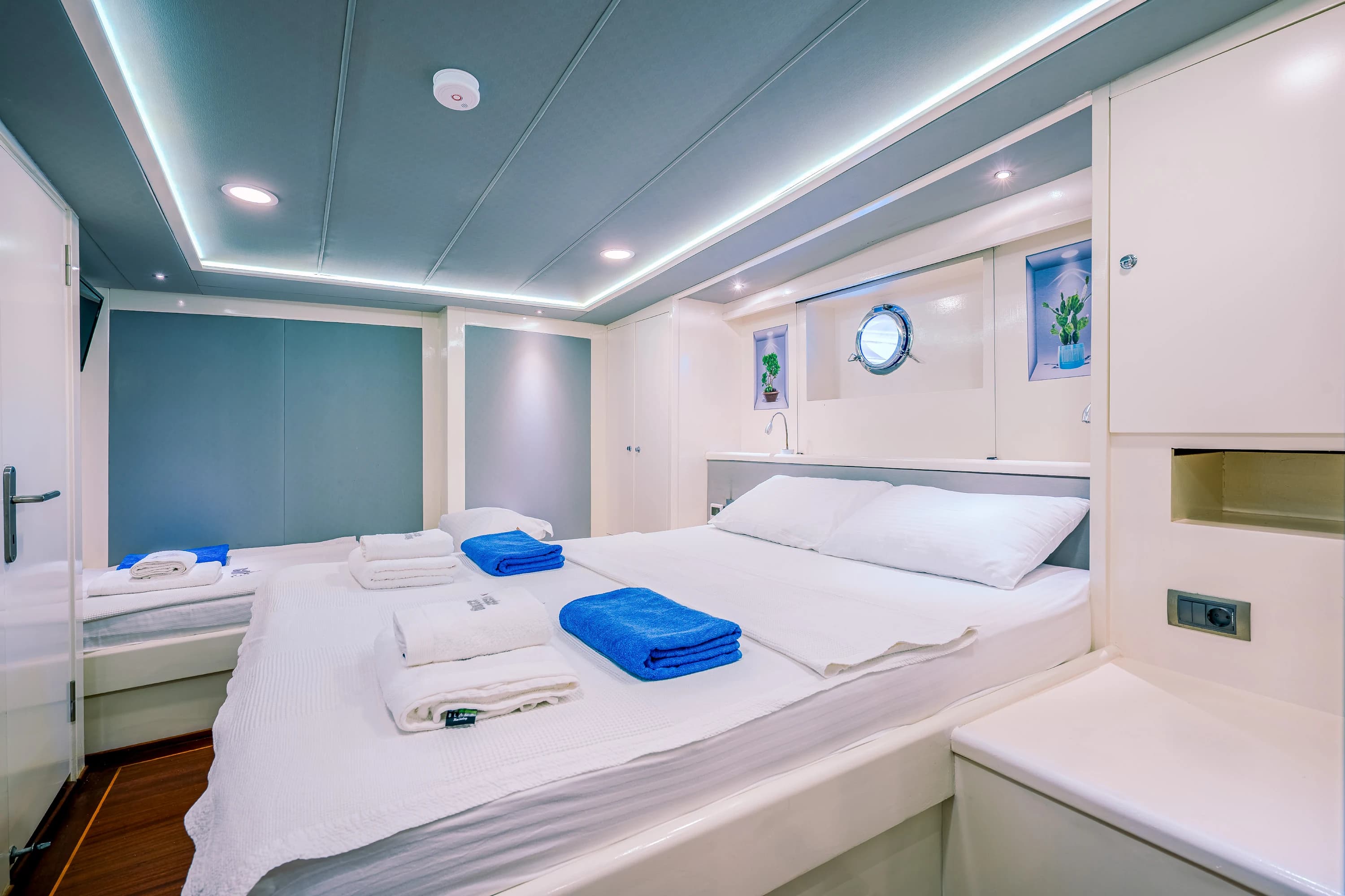 Maske 3 20m Modern Trawler Motor Yacht - Fotoğraf 02
