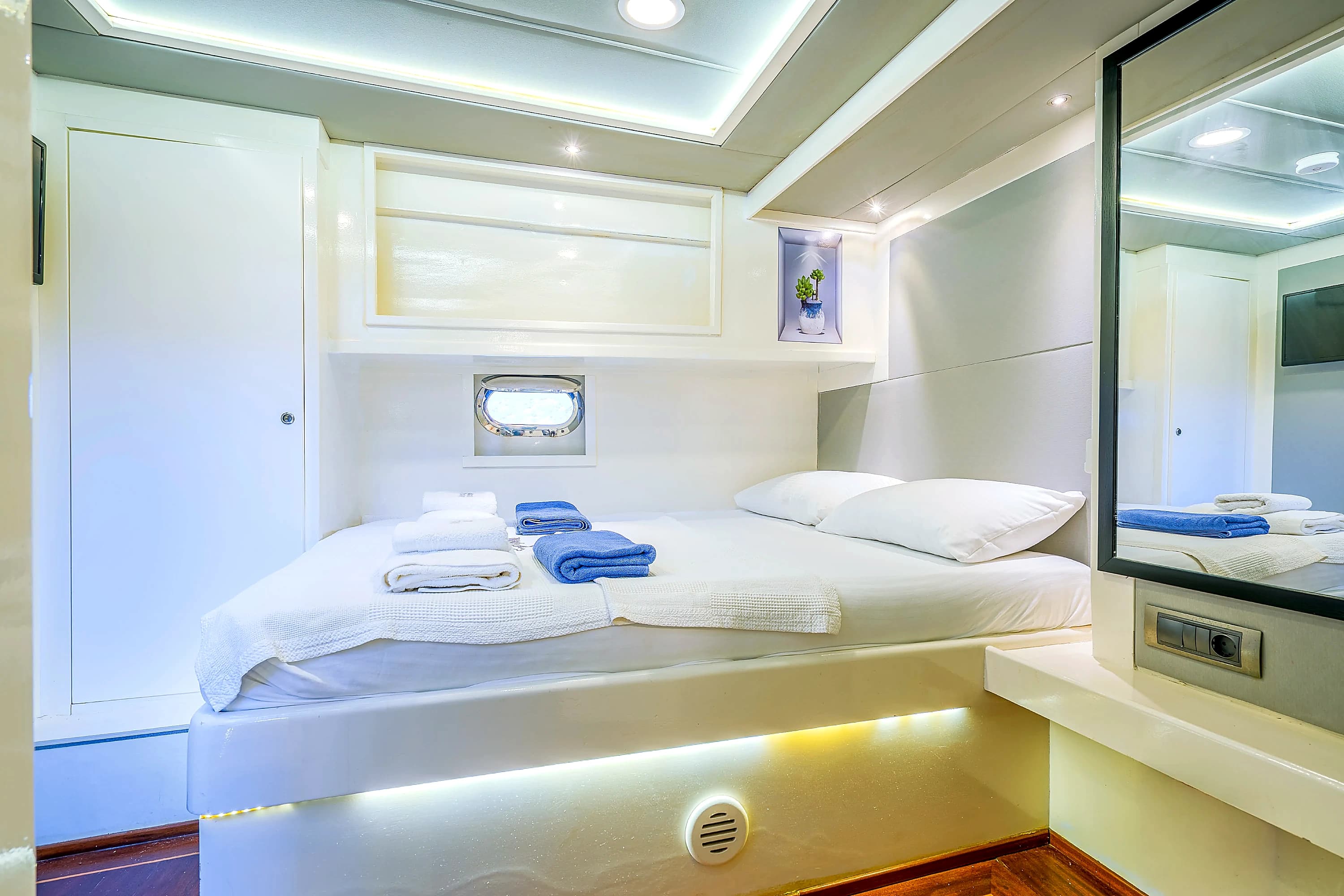 Maske 3 20m Modern Trawler Motor Yacht - Fotoğraf 07
