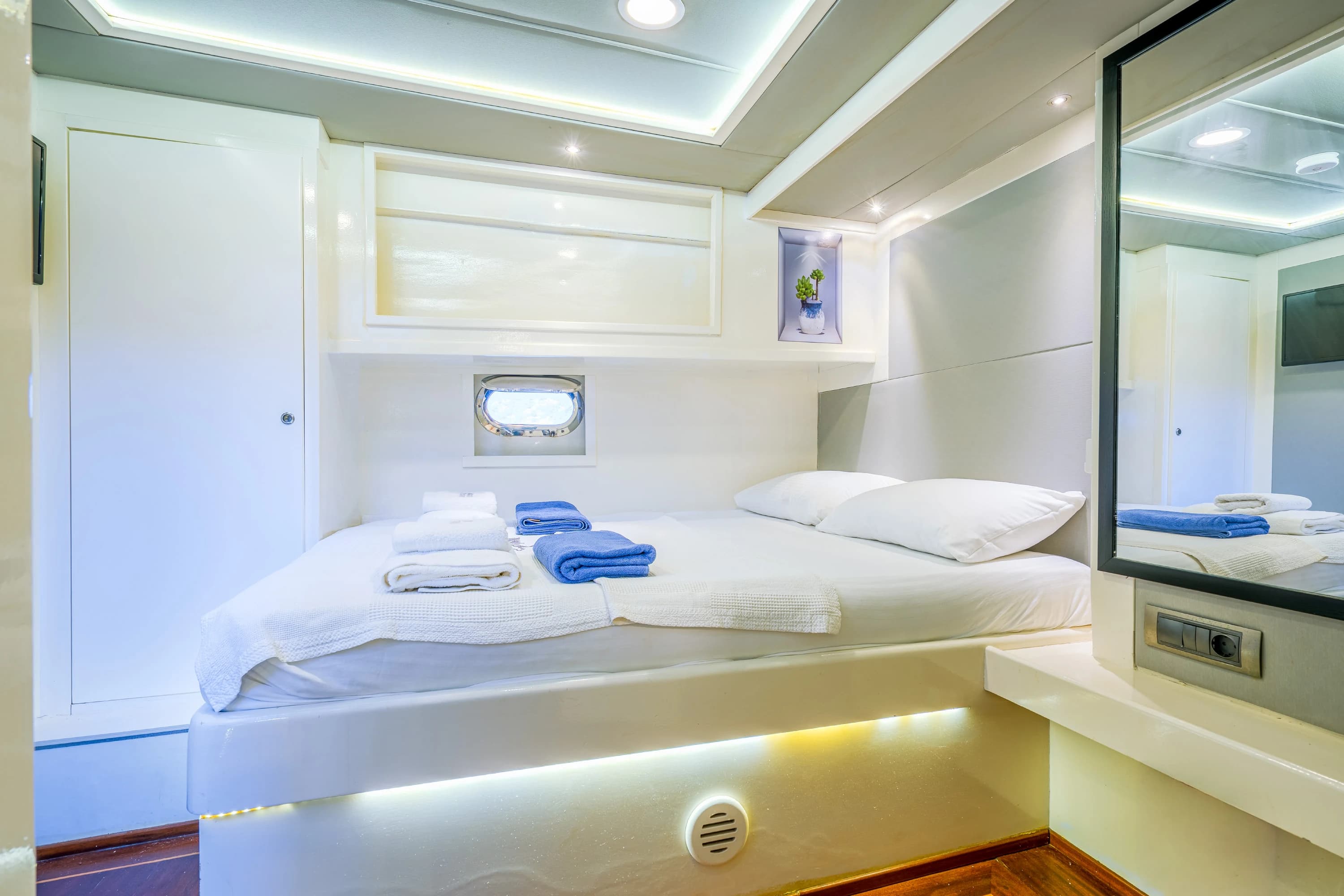 Maske 3 20m Modern Trawler Motor Yacht - Fotoğraf 07