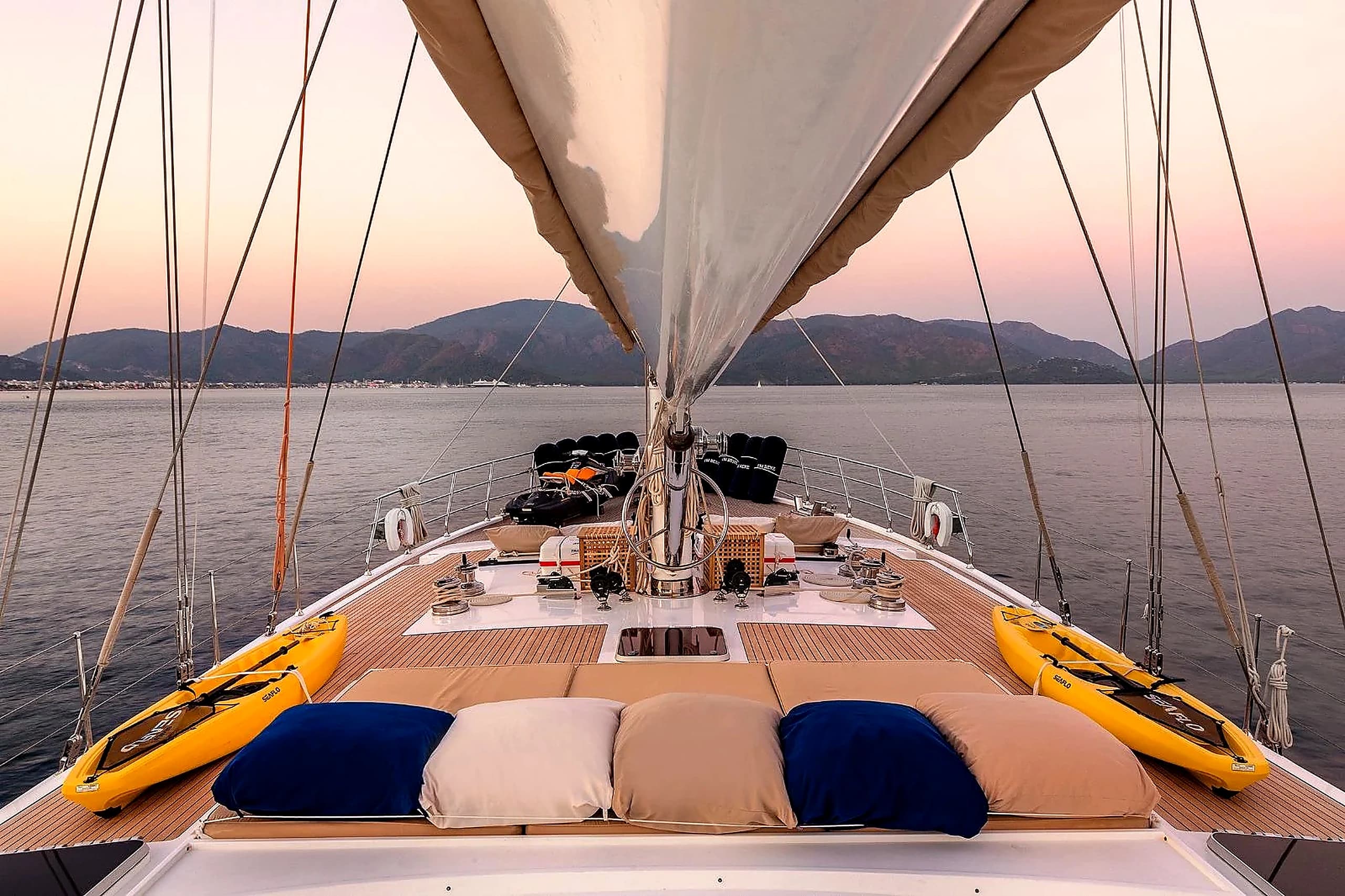 Spacious Foredeck Sunbathing Area and Panoramic Aegean Sea Views on Muka Yacht