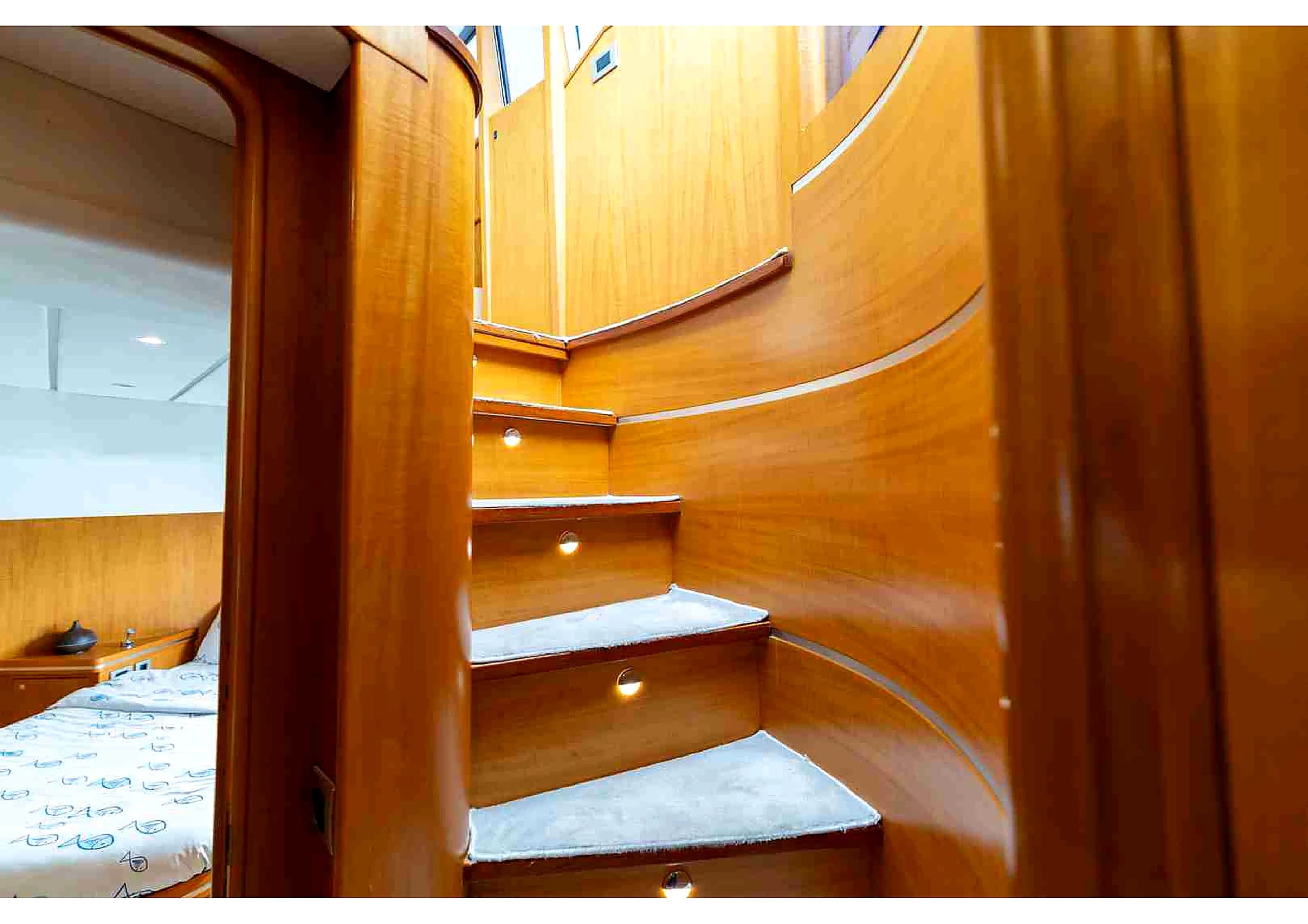 Numarine 55 Luxury Motoryacht cabin stateroom 34