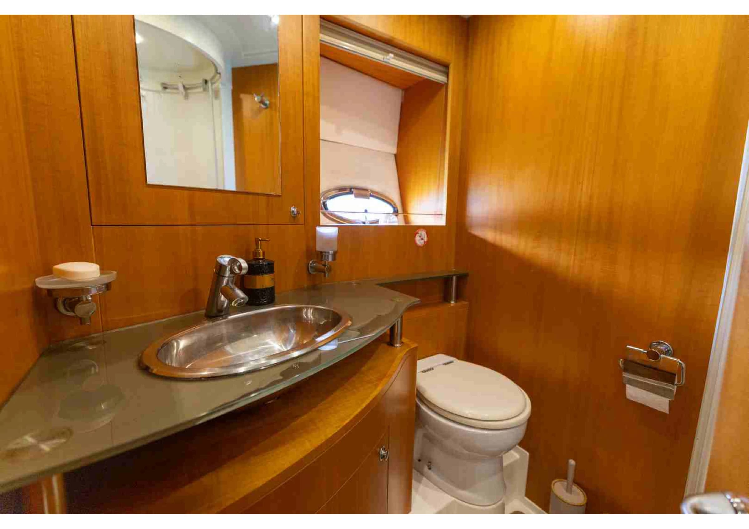 Numarine 55 Luxury Motoryacht cabin stateroom 43