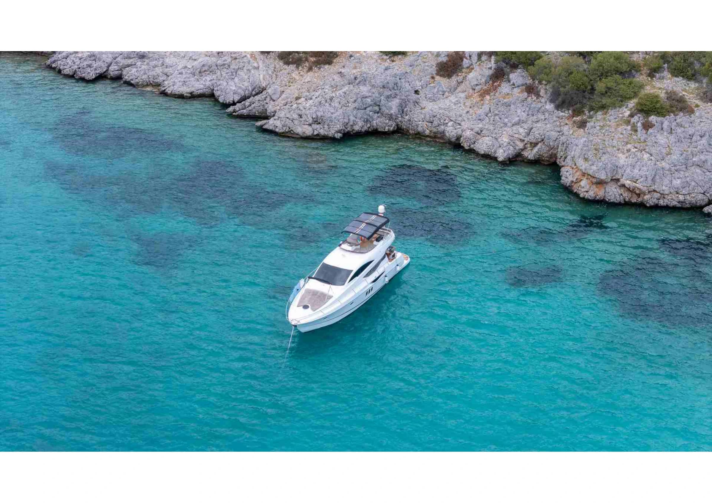 Numarine 55 Luxury Motoryacht cruising shot 16