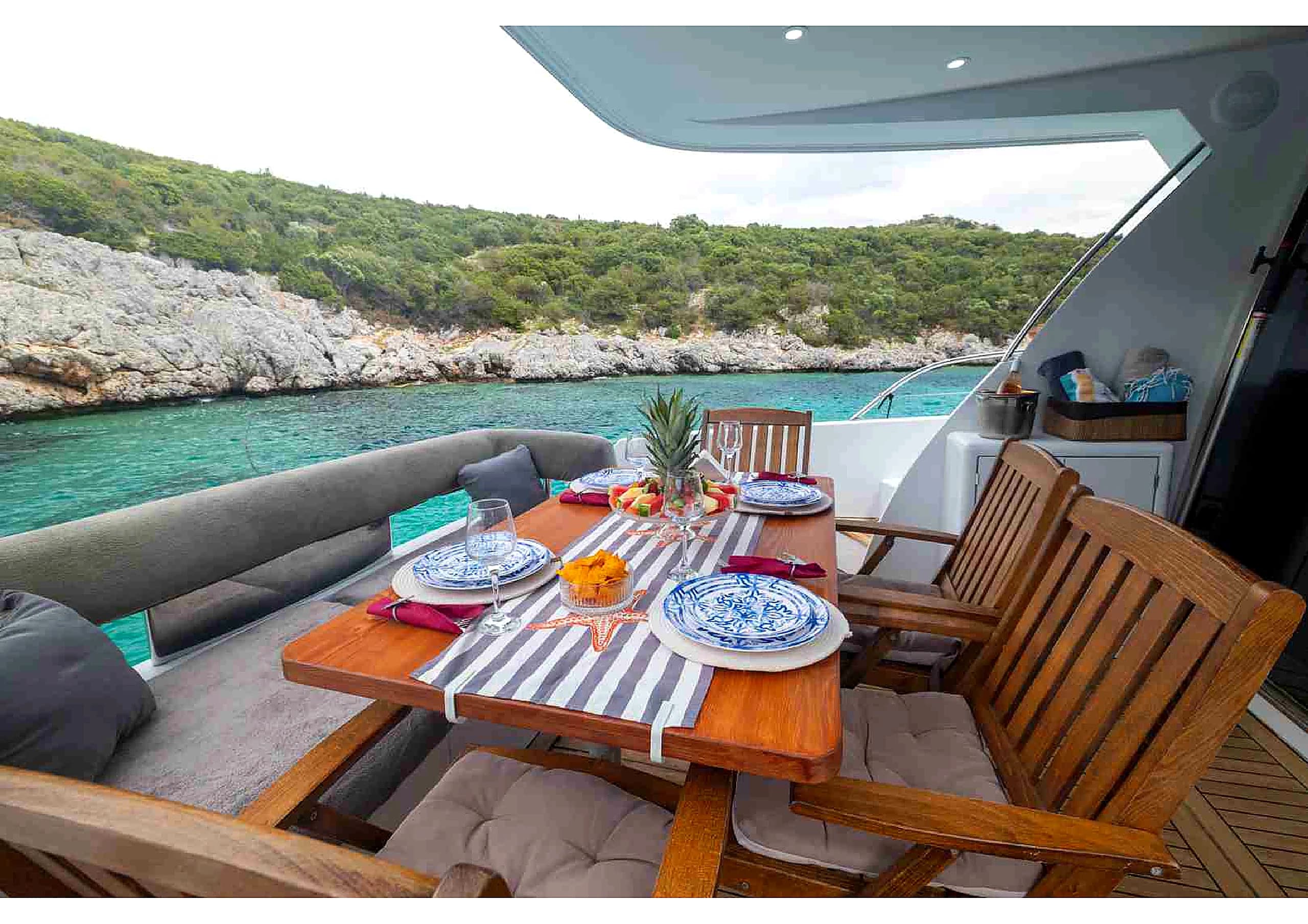 Numarine 55 Luxury Motoryacht deck lounge 19