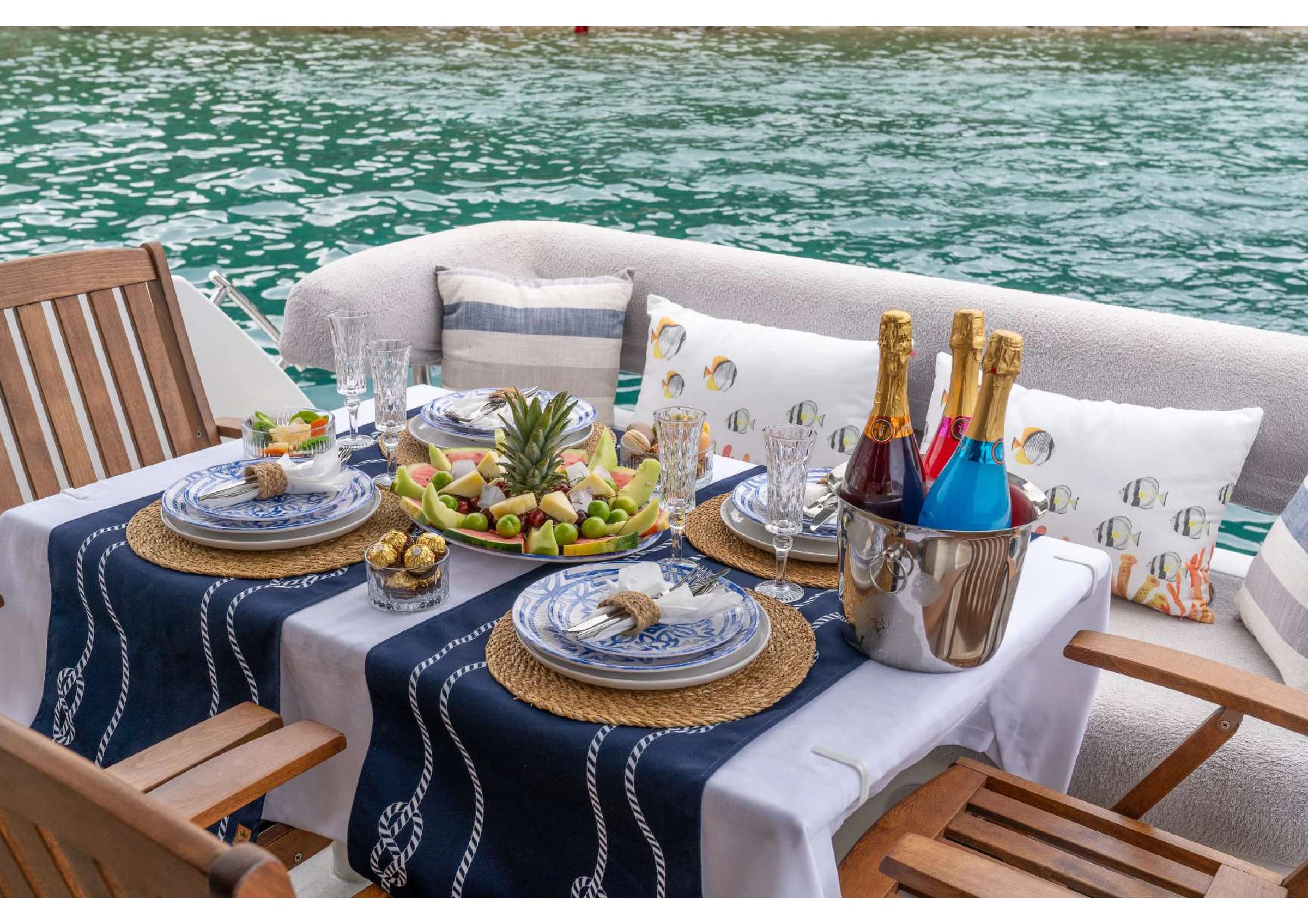 Numarine 55 Luxury Motoryacht deck lounge 26