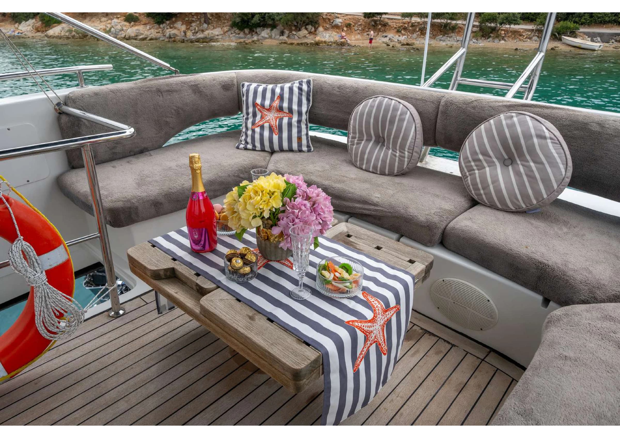 Numarine 55 Luxury Motoryacht deck lounge 29