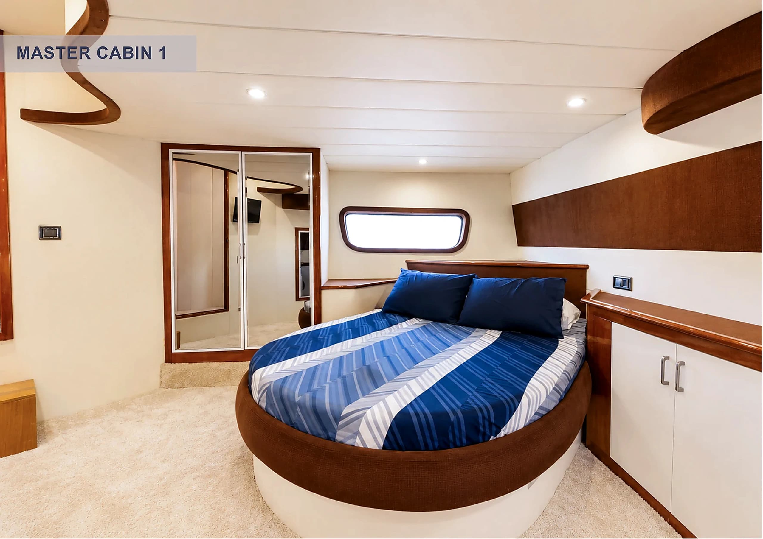 Master Cabin 1 spacious interior with TV, Bluetooth audio and vanity