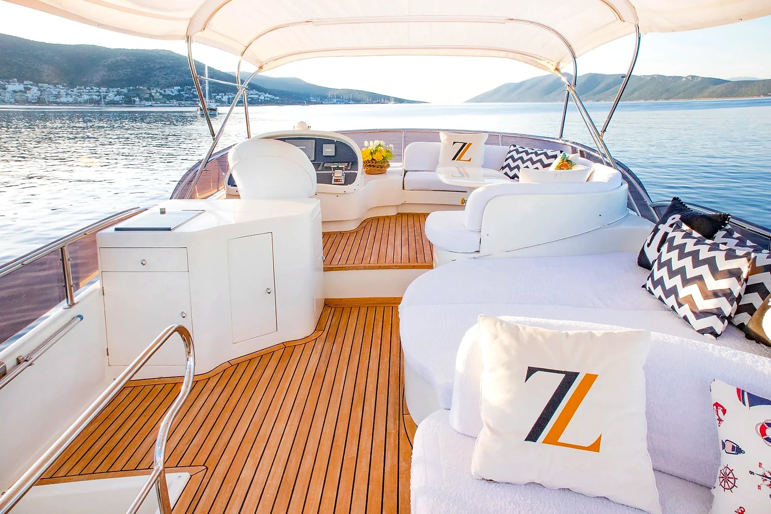 Flybridge Sunbed Lounge Area with Signature ZL Embroidered Pillows