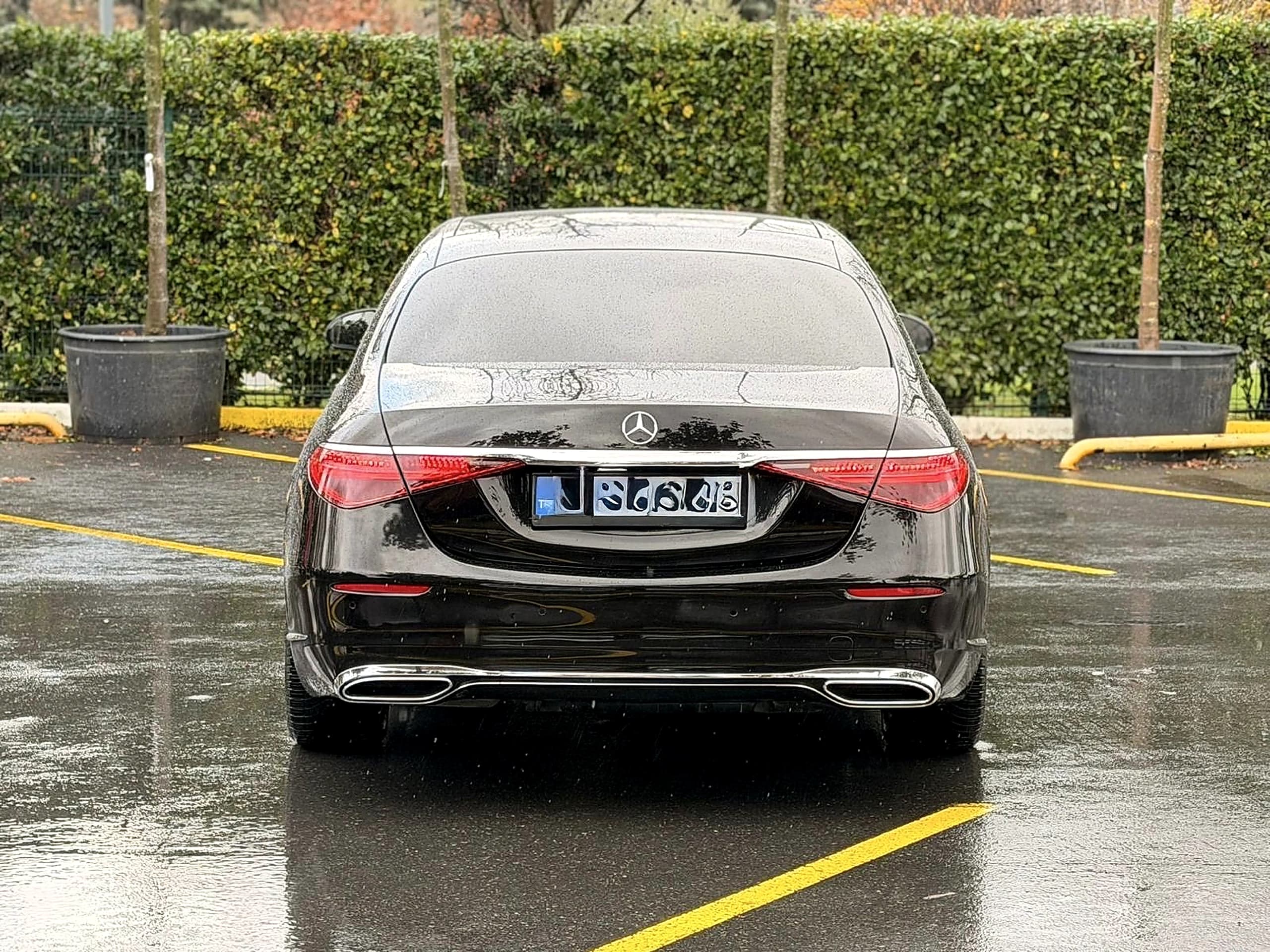 Bodrum VIP Sedan Mercedes S Class Arka Makam Plaka Gorunumu 18