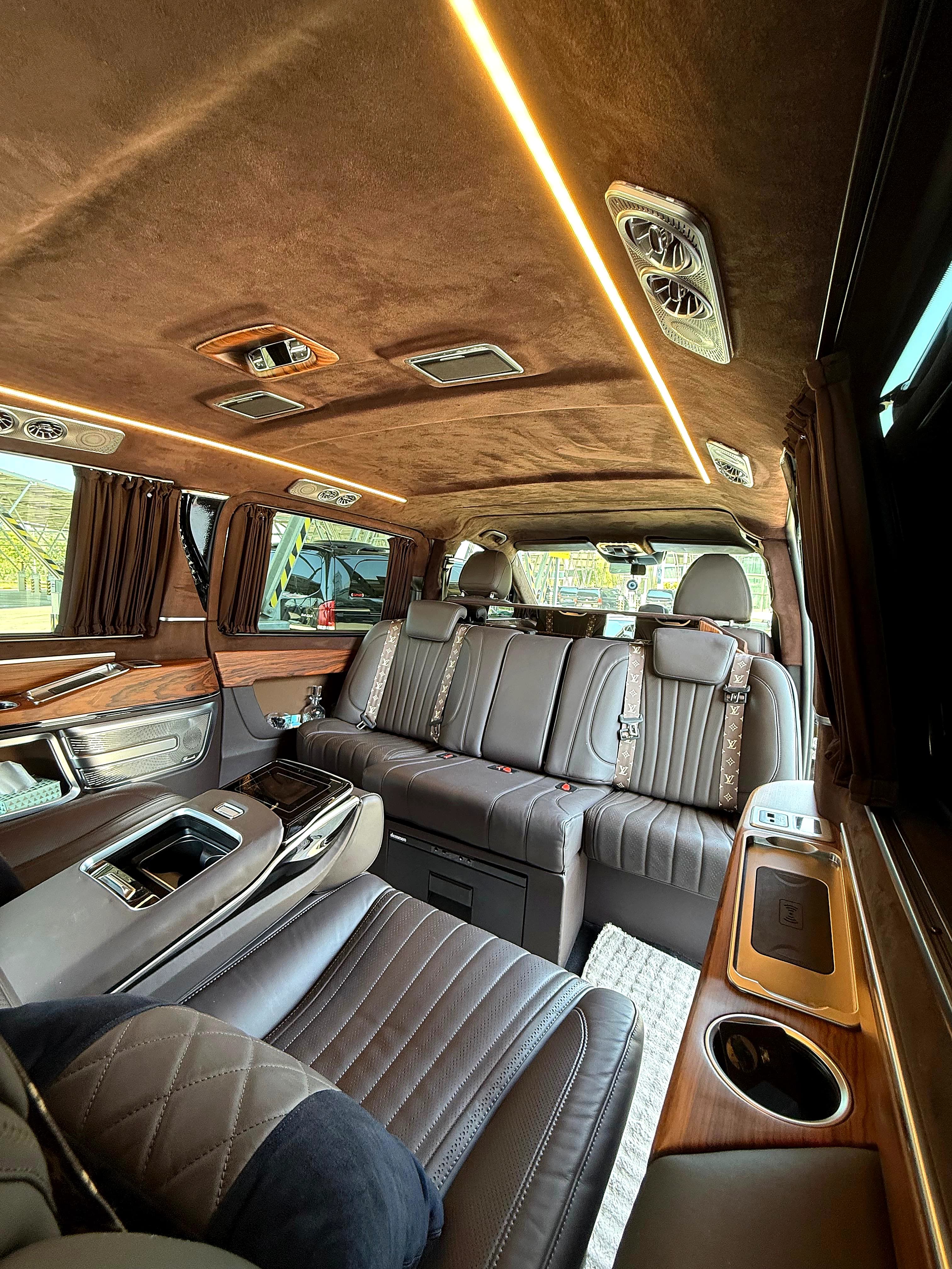 Bodrum VIP Vito Ahsap Ve Deri Islemeli VIP Tavan 29