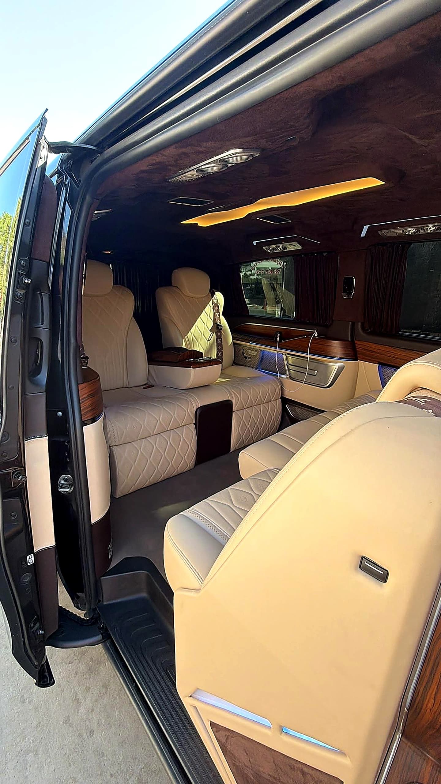 Bodrum VIP Vito Krem Deri Kaptan Koltugu Detayi 16