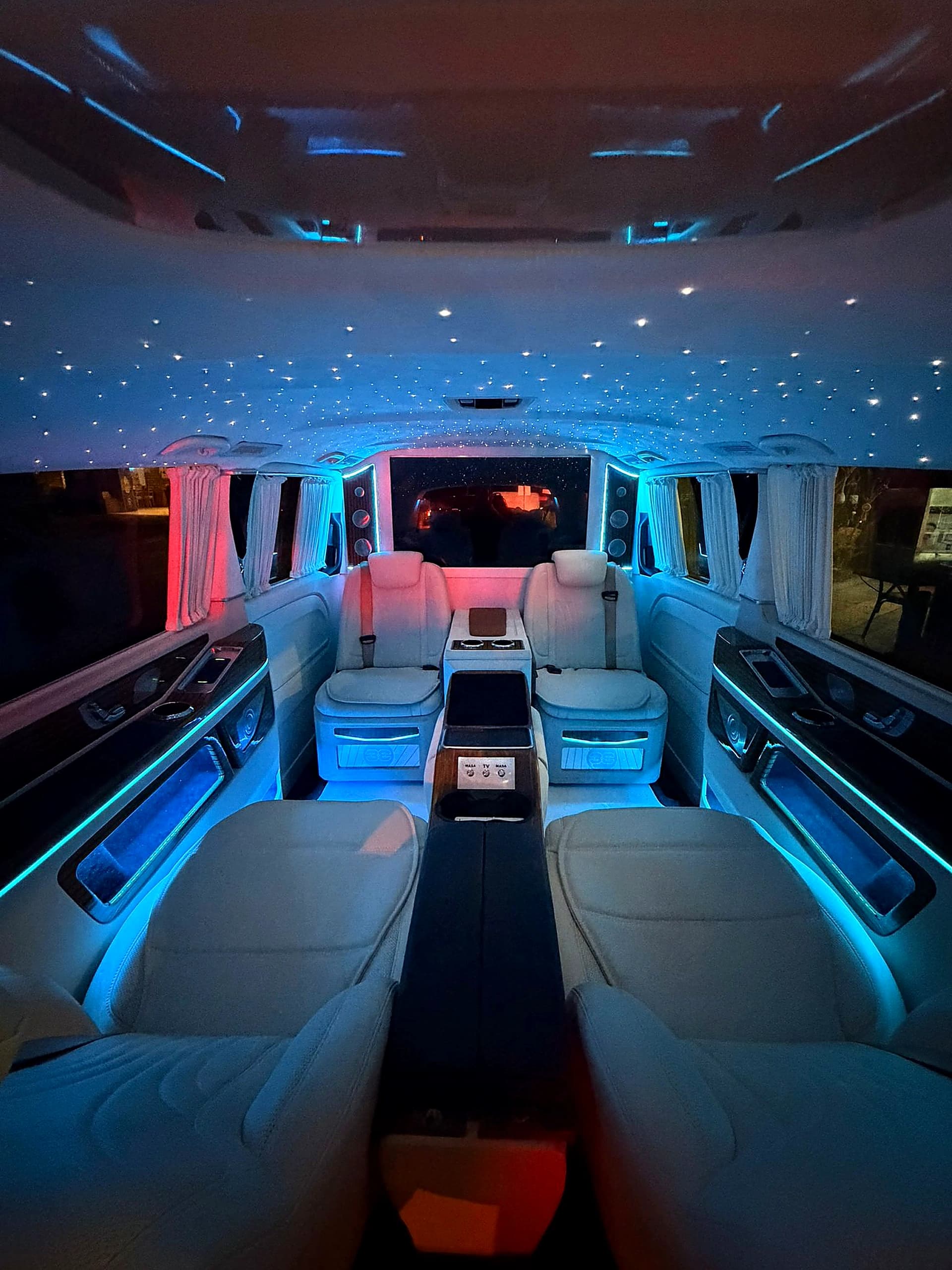 Bodrum VIP Vito Mercedes Turkuaz Led VIP Ic Mekan 04