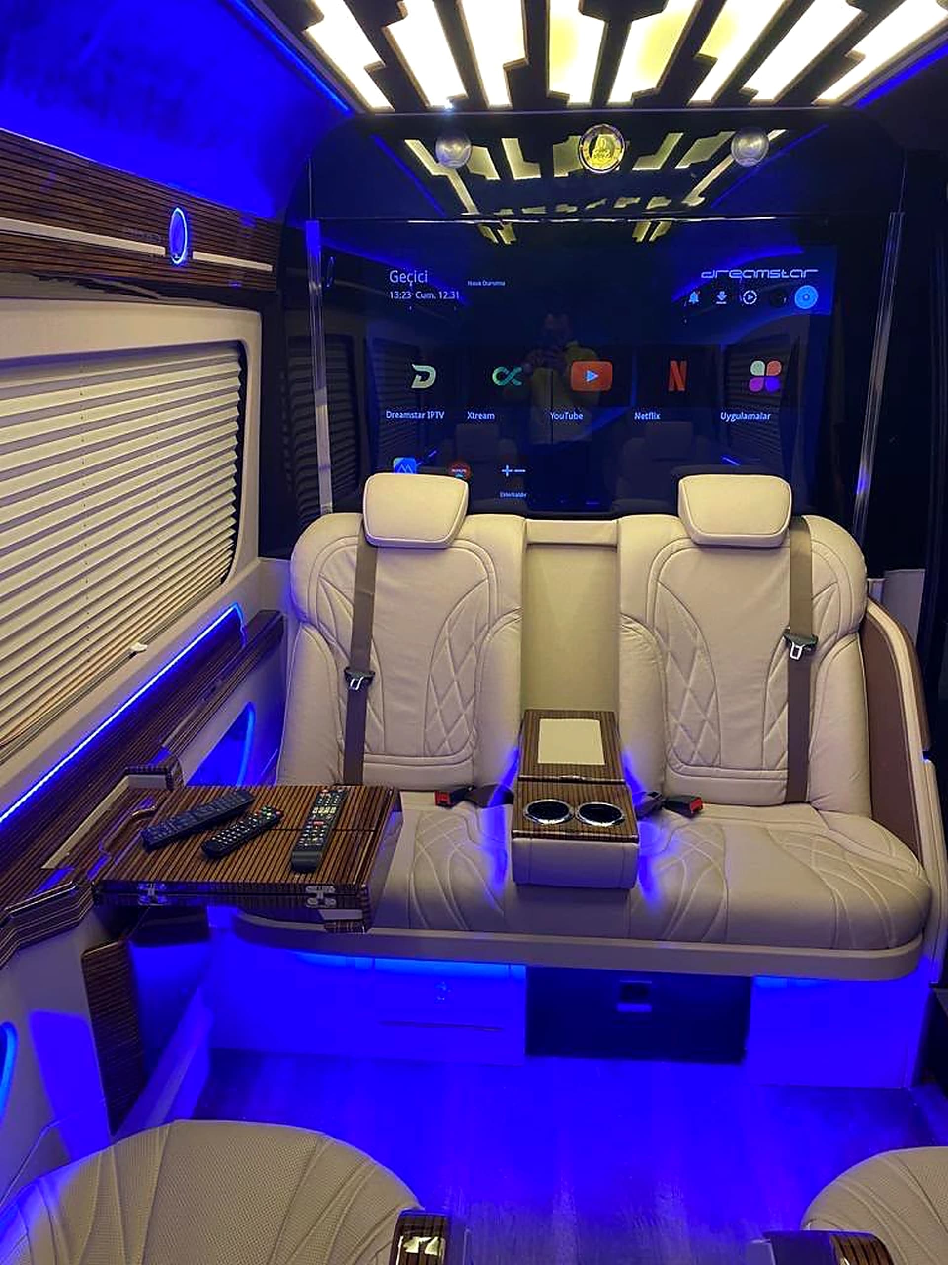 Bodrum VIP Vito Yildiz Tavan Ve Isikli Kristal Bolme 27