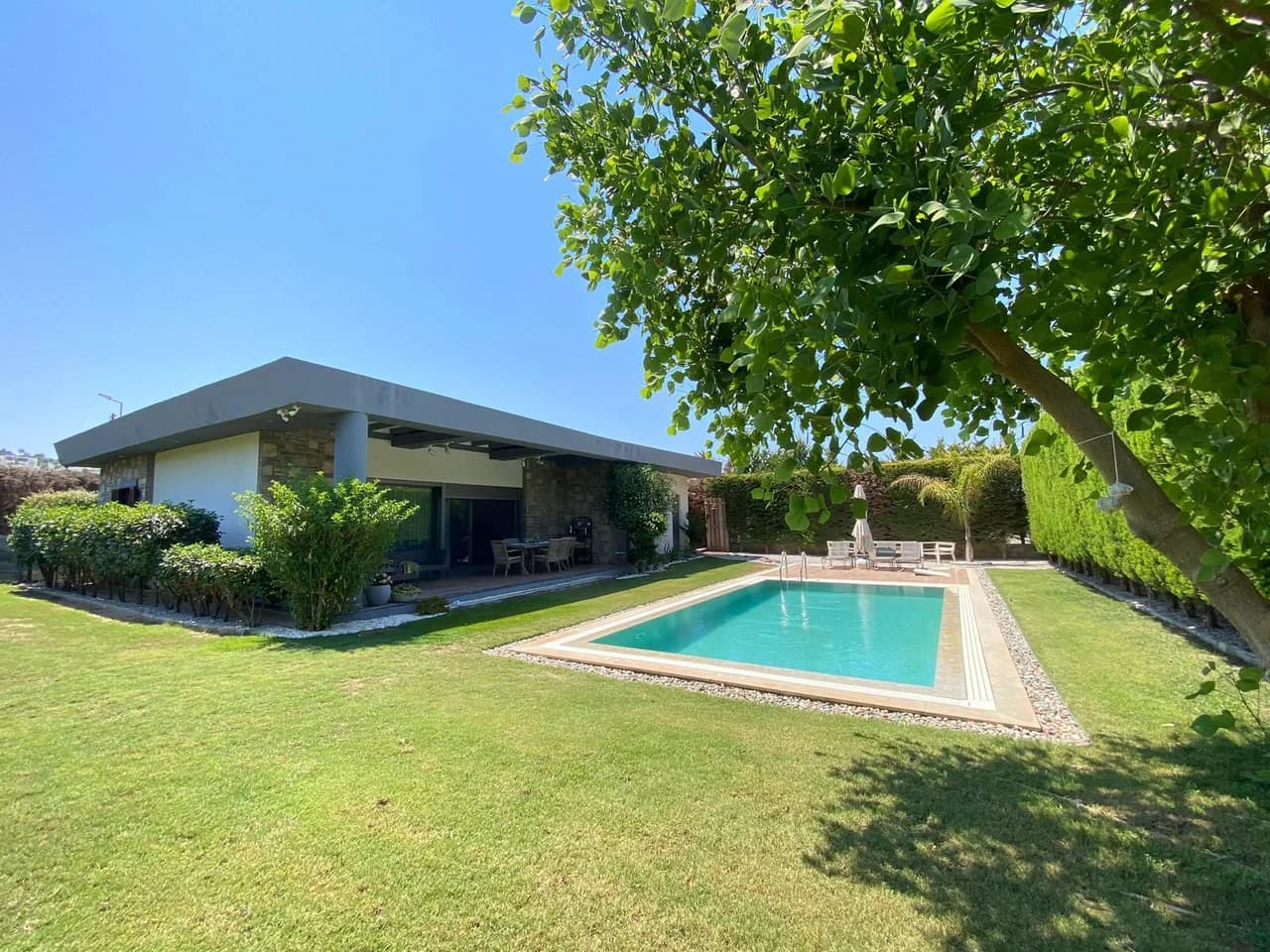 Konacık 3+1 Müstakil Havuzlu Lüks Villa Dış Cephe ve Özel Havuz